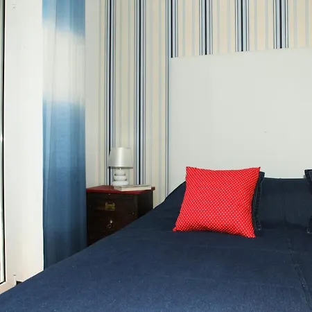 Apartment Fashionable And Modern -