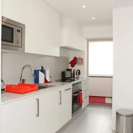 Fashionable And Modern - Apartment *